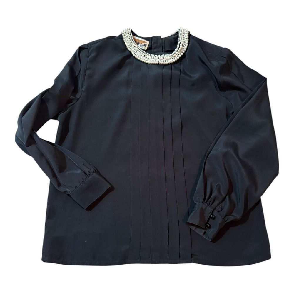 Vintage 80s JORDAN‎ Petite size 6, pearl neckline, shoulder pads, pleated front